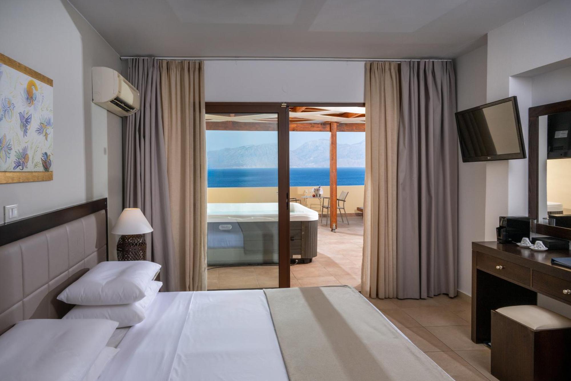 Miramare Resort & Spa อายิโอสนิโกลาโอส ภายนอก รูปภาพ